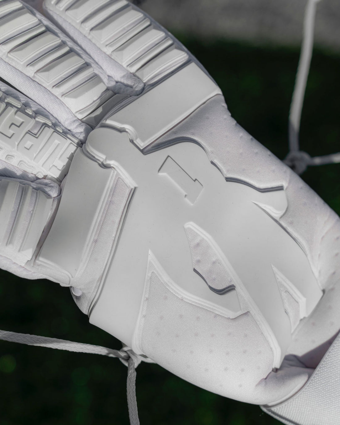 ADULT GOALKEEPER GLOVES NEO SH WHITE V1