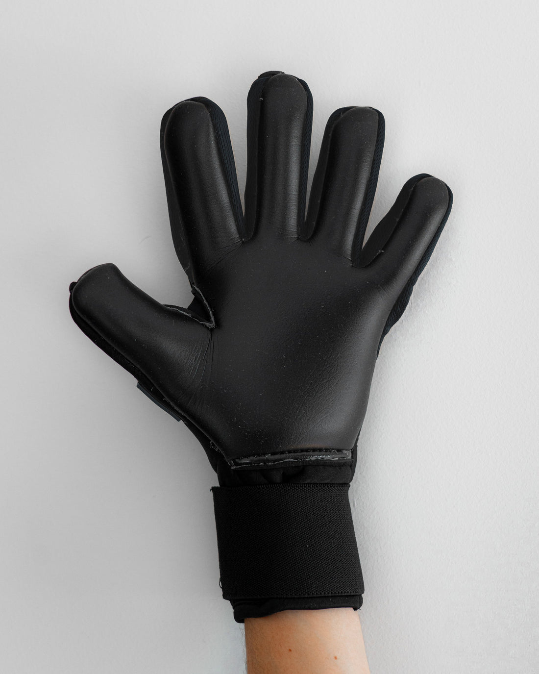 JUNIOR GOALKEEPER GLOVES NEO SH DARK V1